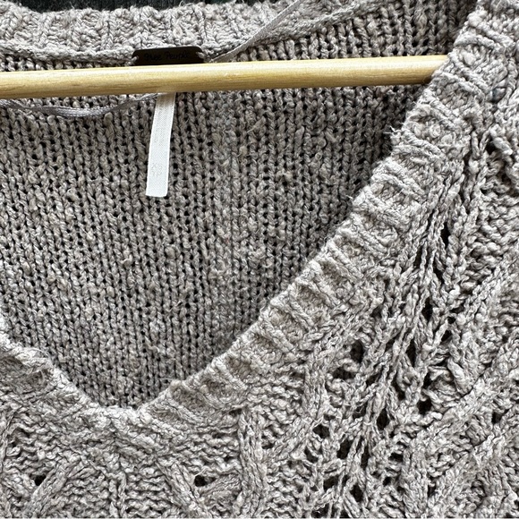 Sweater - Picture 3 of 4